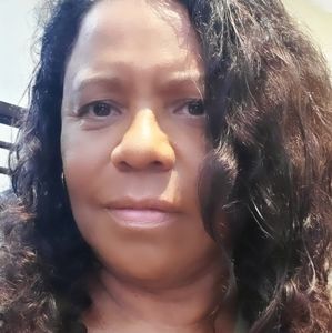 Meet your Posher, Debra